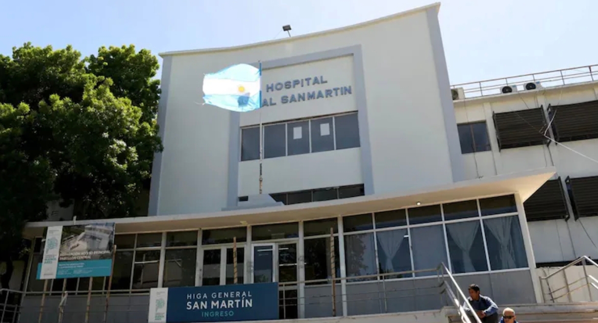 Asaltaron a un joven entre diez personas y lo mataron de una puñalada: el acusado tiene 14 años y está libre