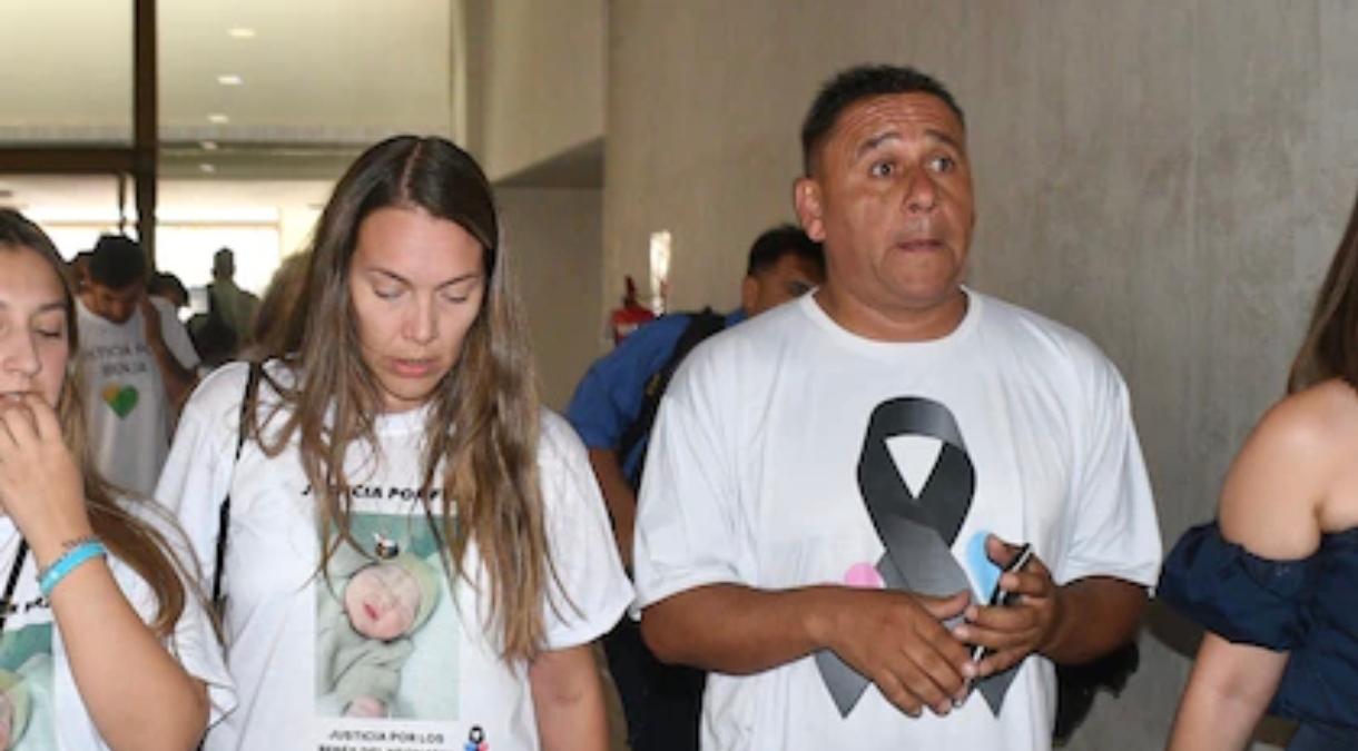Los padres del primer bebé que murió en el Neonatal de Córdoba explicaron por qué rechazaron la autopsia: “Le reventaron el corazón”