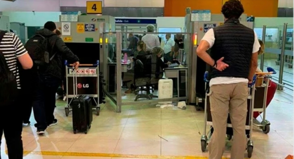 Desplazan a la c&uacute;pula de la Aduana en Ezeiza: el nuevo jefe ser&aacute; un hombre cercano al titular de ARCA