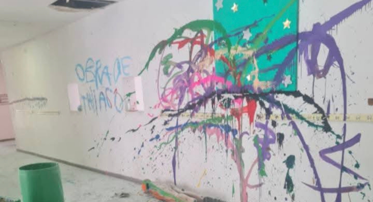 Indignaci&oacute;n en Ezeiza: v&aacute;ndalos destrozaron y saquearon el Jard&iacute;n 932