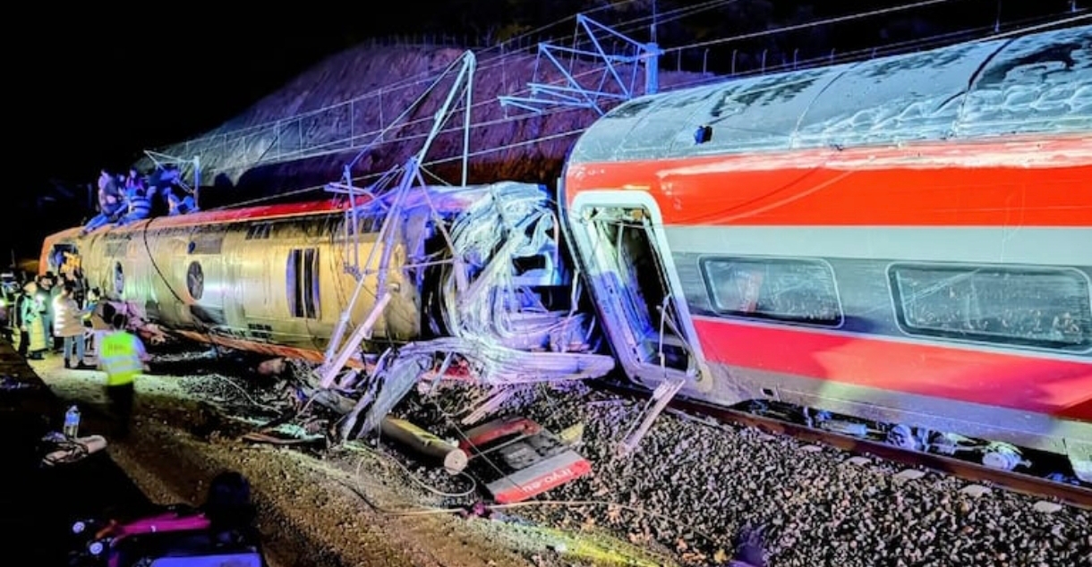 Tragedia en el sur de Espa&ntilde;a: ascienden a 40 los muertos por el choque entre dos trenes de alta velocidad