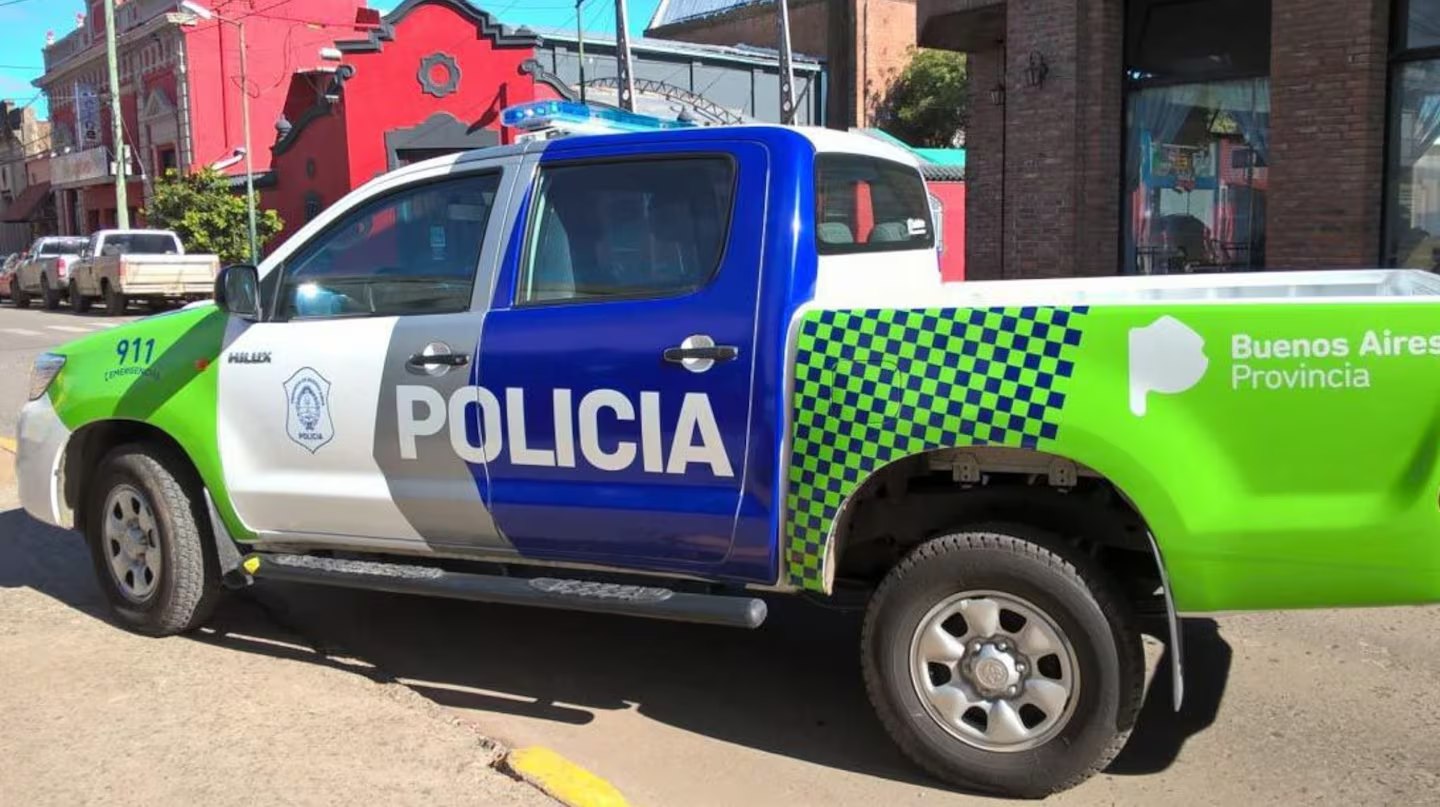 Un policía que trabajaba como chofer de una aplicación y un ladrón murieron tras un brutal tiroteo en Budge