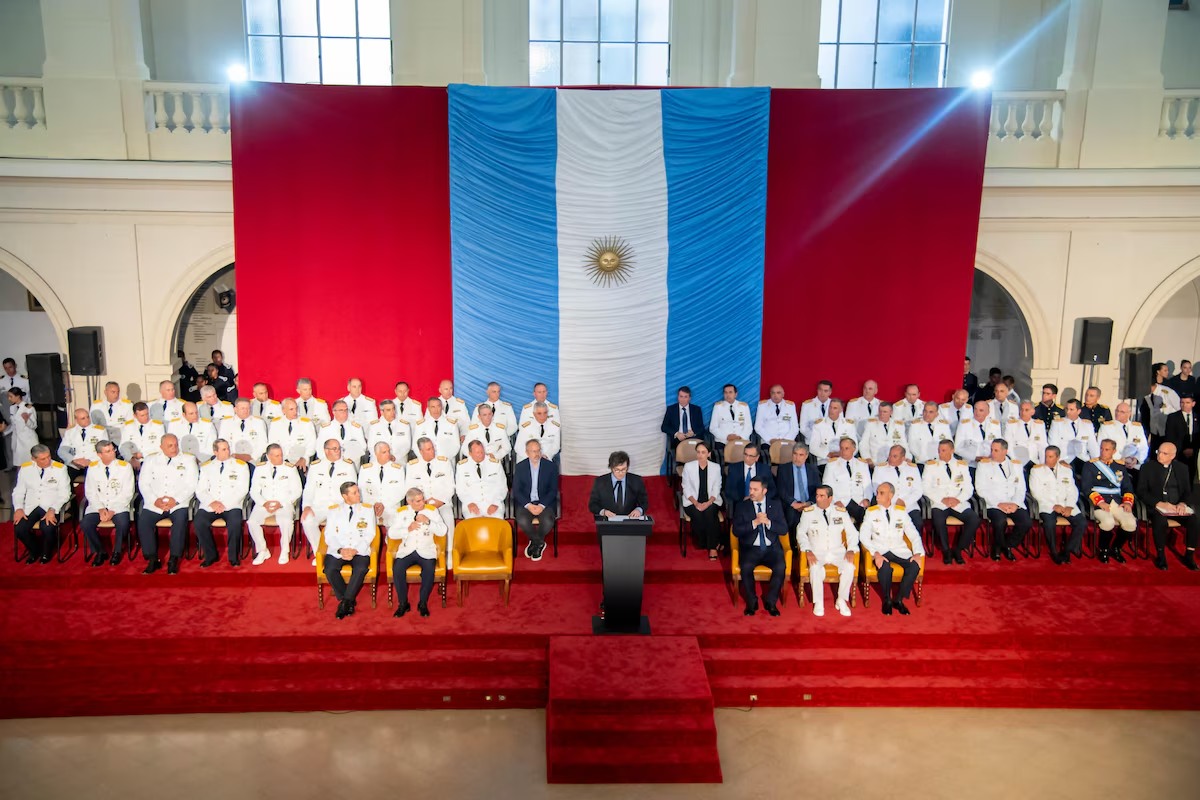 Milei pidió el ascenso de 15 militares que el kirchnerismo frenó por ser familiares de condenados por los 70