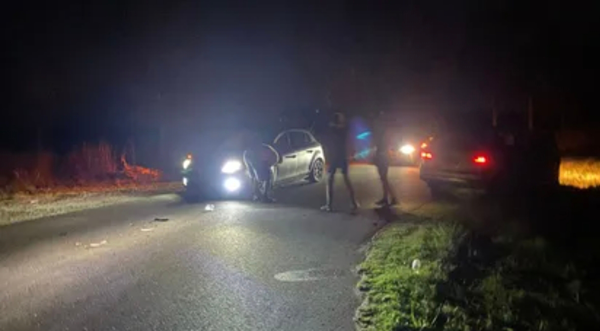 Fuerte choque en una peligrosa curva de la Ruta 52: vecinos alertan por el riesgo en Ezeiza