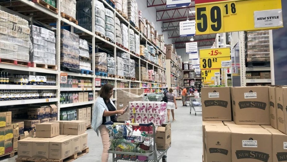Los precios mayoristas aumentaron 1,6% en febrero, por debajo de la inflación minorista