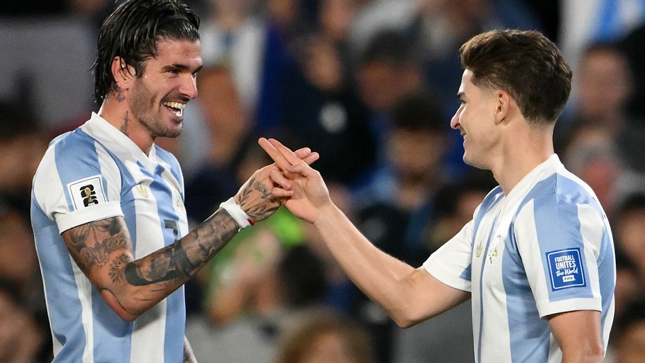 Con una gran actuación en el Monumental, la Selección argentina vence 3-1 a Brasil