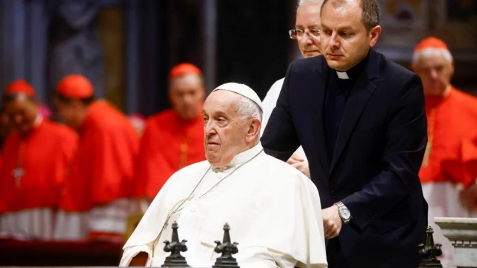 Francisco, blanco de una feroz oposición dentro de la propia Iglesia