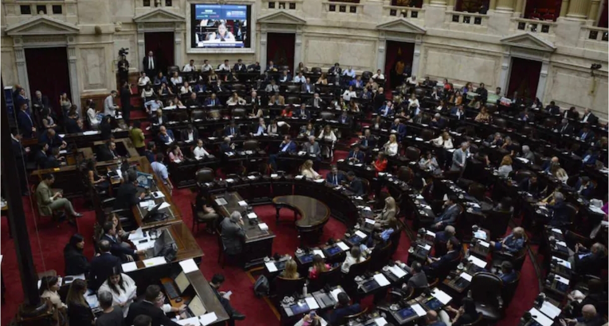 Diputados: la oposición no consiguió quórum y se cayó la sesión por el aumento de las jubilaciones