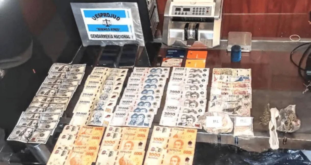 Cayó red narco: 15 detenidos y el decomiso de cocaína, marihuana, más de $6.000.000, 17.765 de dólares, euros y nueve armas