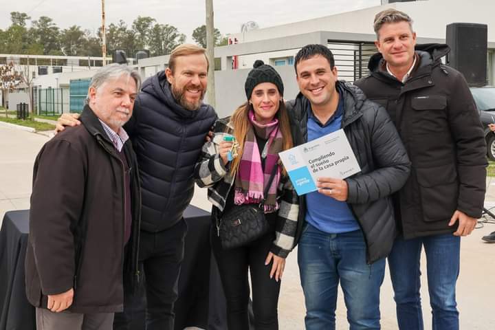 El Gobierno nacional entregó más de 700 viviendas Procrear en Ezeiza y Canning