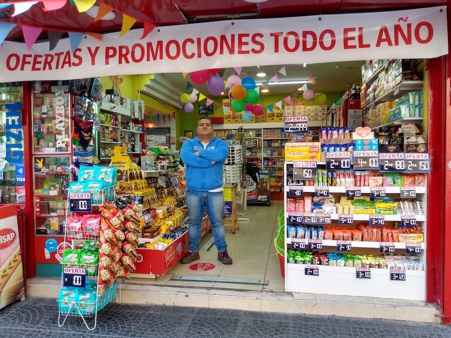 Un kiosquero de Almagro venderá productos a precios del 2012 por una particular razón