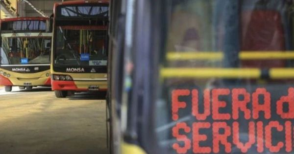 Renunión clave de la UTA y empresarios para evitar el paro de colectivo para mañana martes