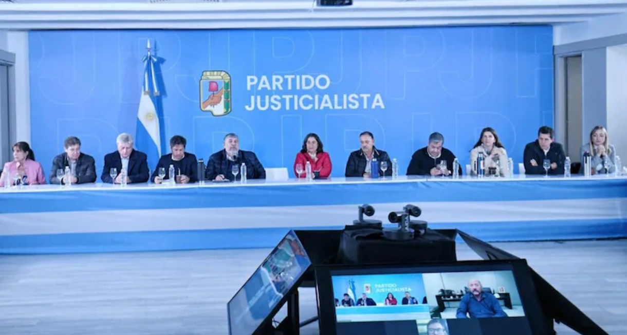 A un mes del cierre de listas, el PJ retoma el debate por las candidaturas para definir quién reemplaza a CFK