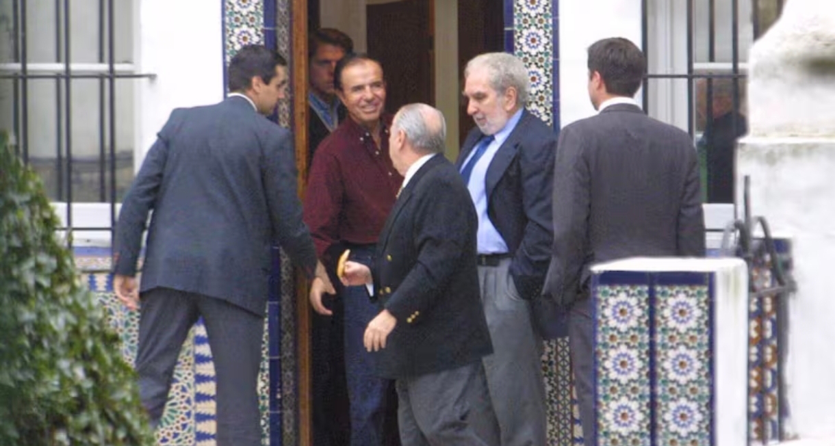 Los 167 días de Menem preso en una quinta: antidepresivos, túneles secretos y la sospecha de un doble