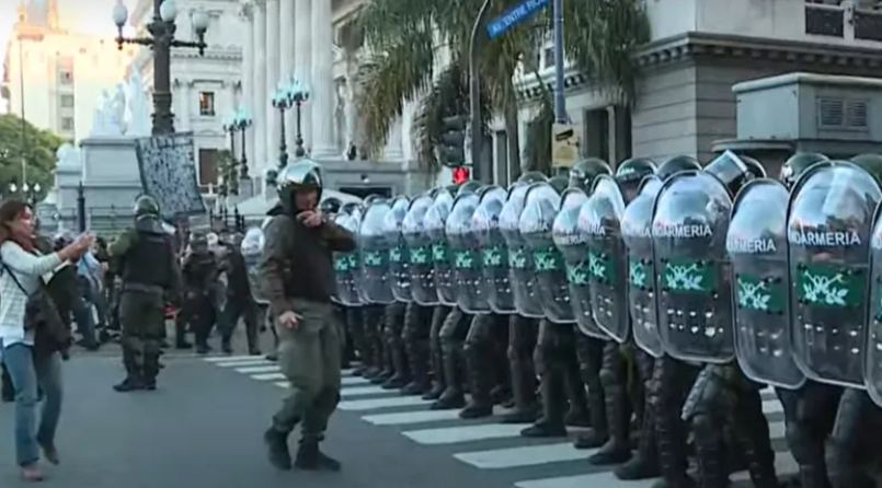 Interponen un habeas corpus contra el nuevo estatuto policial ante la marcha por Cristina