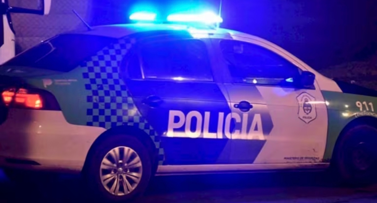 Horror en Varela: un joven con esquizofrenia mató a palazos a su abuela y arrastró el cuerpo hasta la vereda