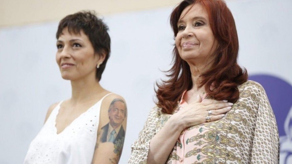 Cristina saludó a la militancia en Quilmes con un mensaje en vivo: “A militar con cabeza, corazón y coraje”
