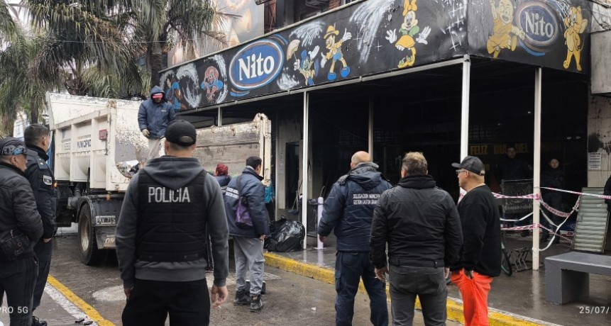 Un incendio destruyó una juguetería en Tristán Suárez a semanas del día del niño