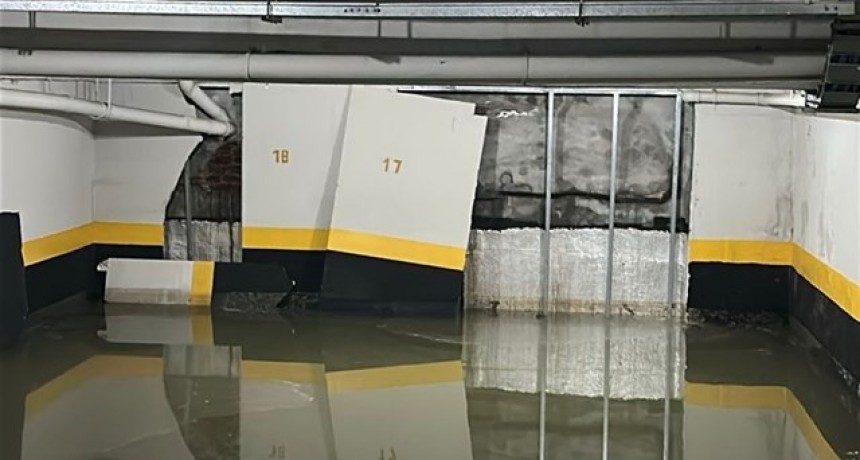 Líquidos cloacales en la cochera de un edificio céntrico: 