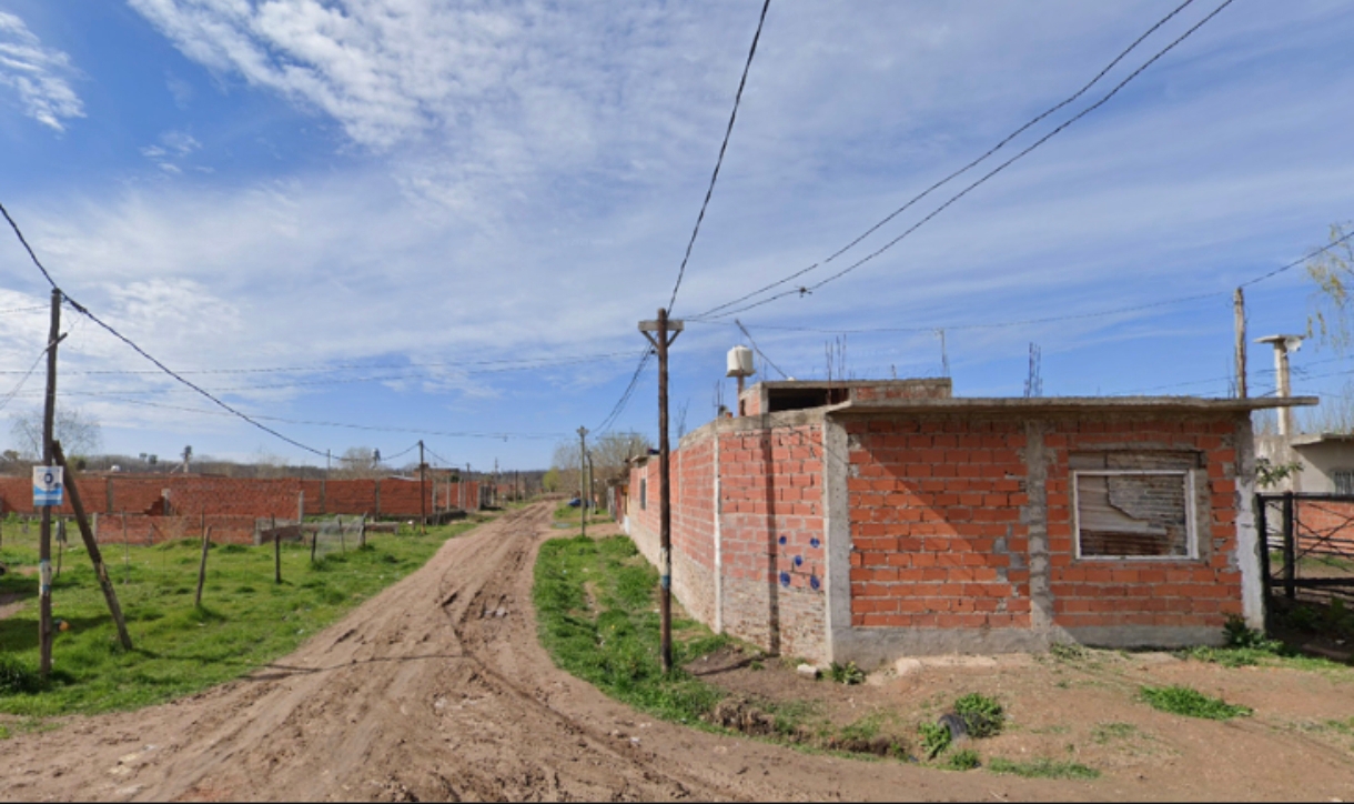 Mataron a un joven de un balazo y hallaron el cuerpo cerca de un río en Virrey del Pino 