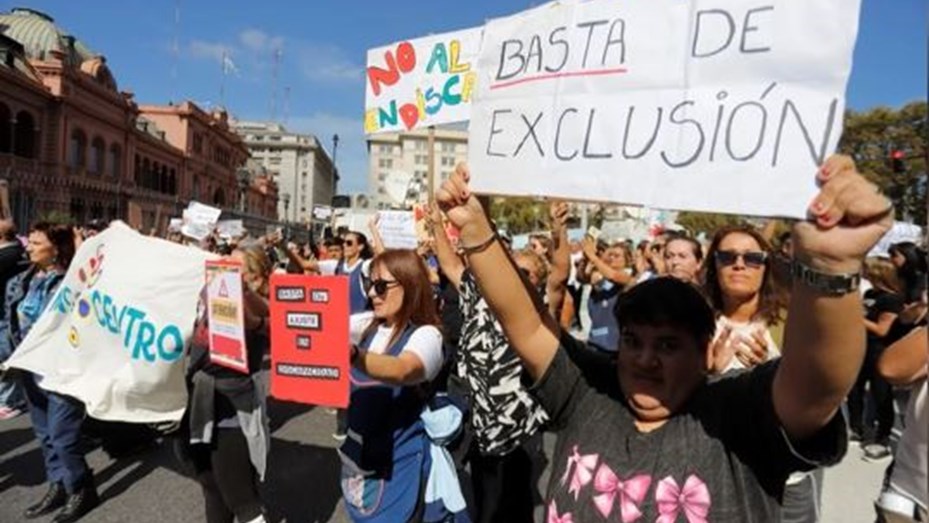 Se movilizan por la aplicación inmediata de la Ley de Emergencia en Discapacidad