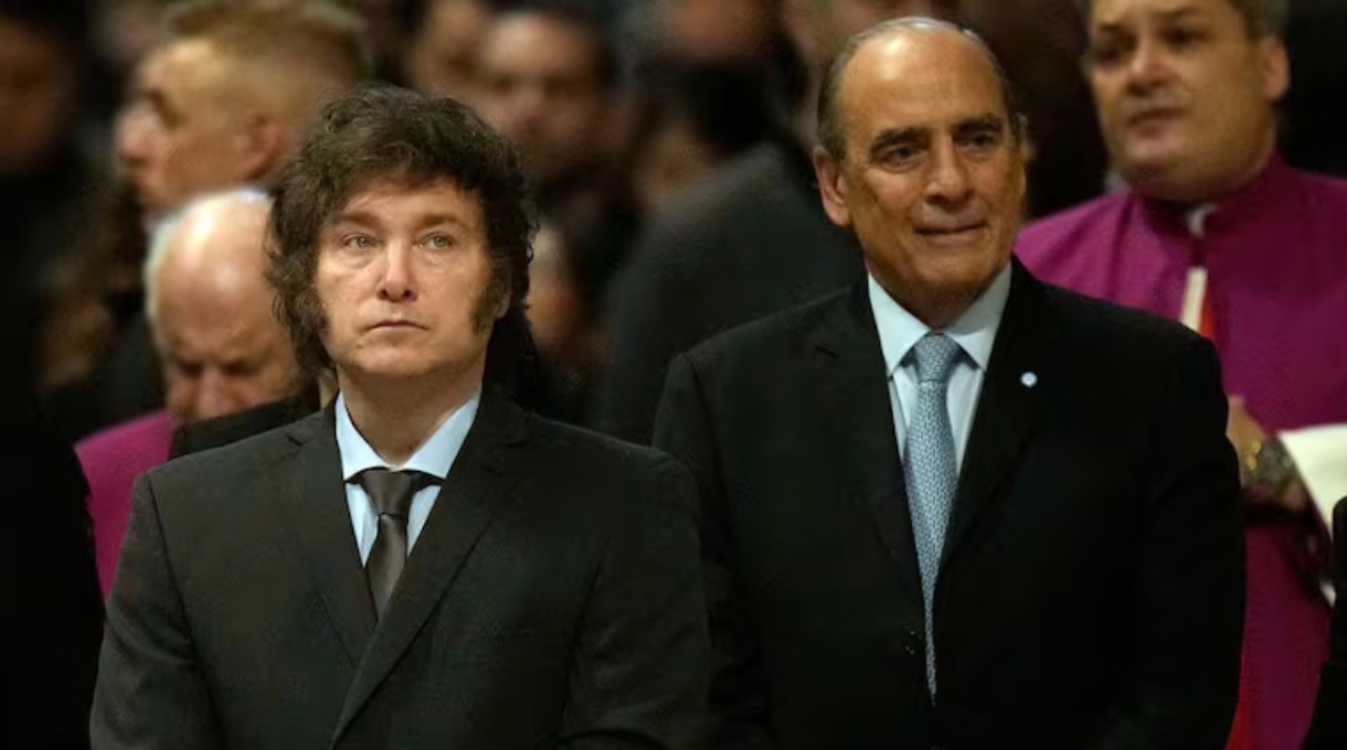 Guillermo Francos le present&oacute; su renuncia a Javier Milei como jefe de Gabinete: lo reemplazar&aacute; Manuel Adorni