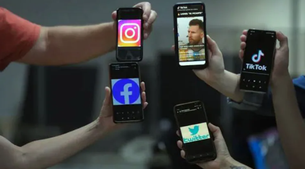 La Justicia ordenó bloquearle las redes sociales a un padre que nunca pagó la cuota alimentaria