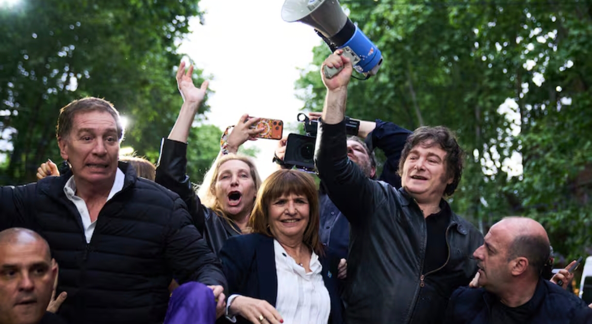 Tras las designaciones de Adorni y Santilli, Milei reúne al nuevo Gabinete para avanzar con las reformas