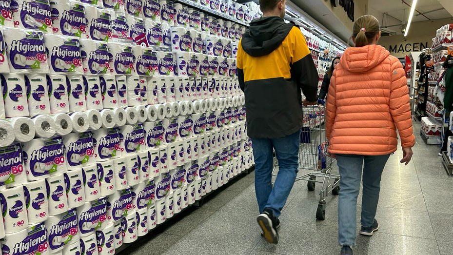 Canasta Básica: una familia necesitó $1.213.798 en octubre para no ser pobre