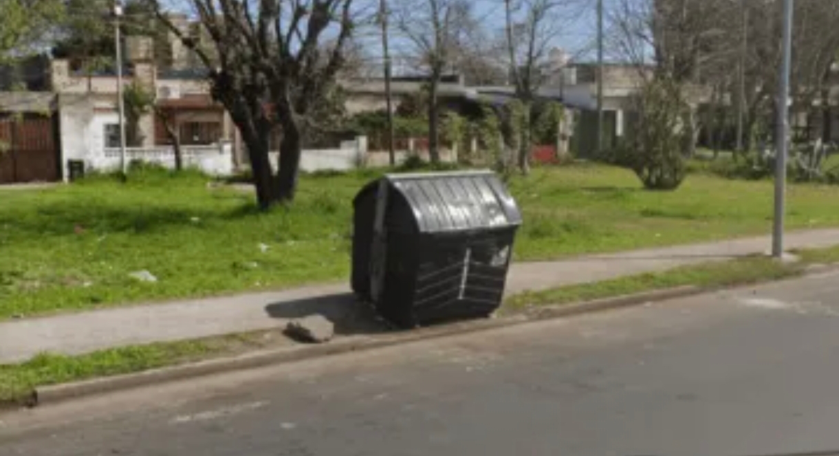 Encontraron seis fetos en plena calle: estaban dentro de un frasco con formol