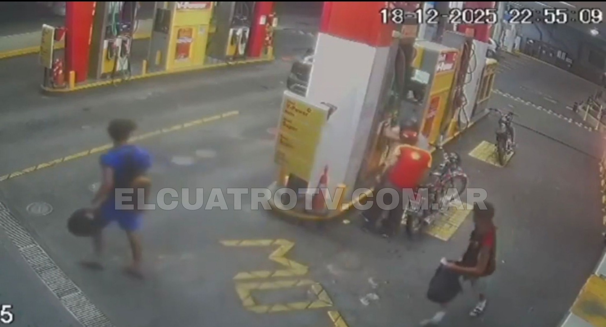 Simul&oacute; ser un cliente y asalt&oacute; a un playero a punta de pistola en una estaci&oacute;n de servicio en Ezeiza